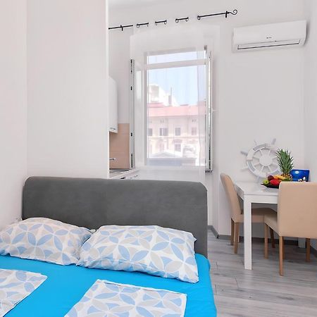 City Studio Market 5 - Rijeka Rent Exterior photo